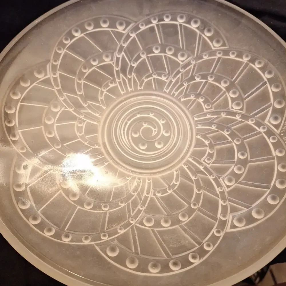 Christallerie De Choisy Le Roi France Art Glass Opalescent Glass Center Bowl